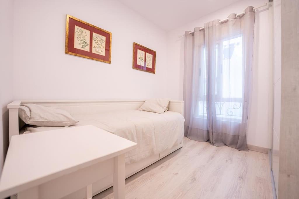 Cisneros Apartment ซานตานเดร์ ภายนอก รูปภาพ